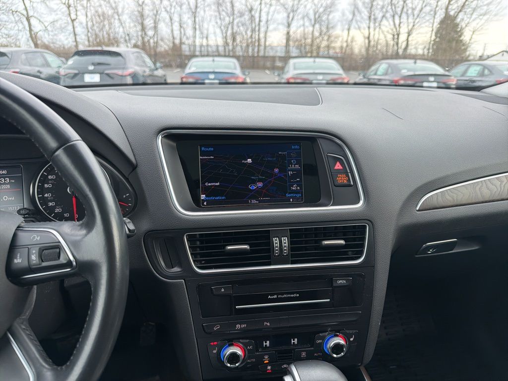 Thumbnail: 2015 Audi Q5 - 15