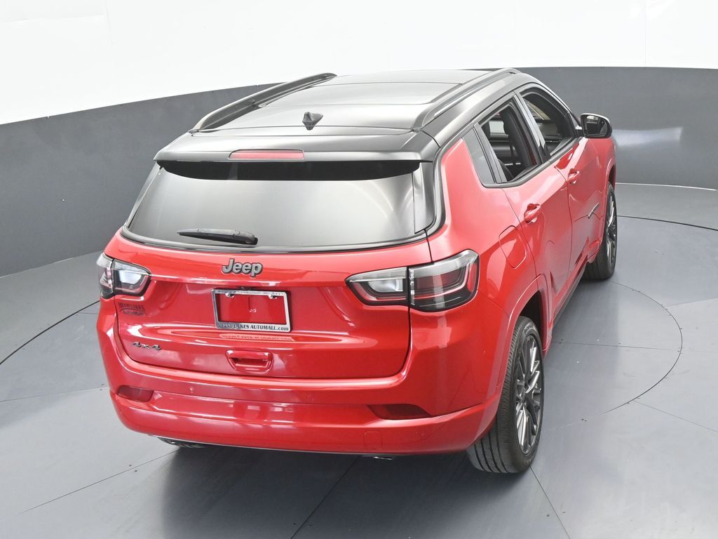 Used 2023 Redline Pearlcoat Jeep High Altitude image 49