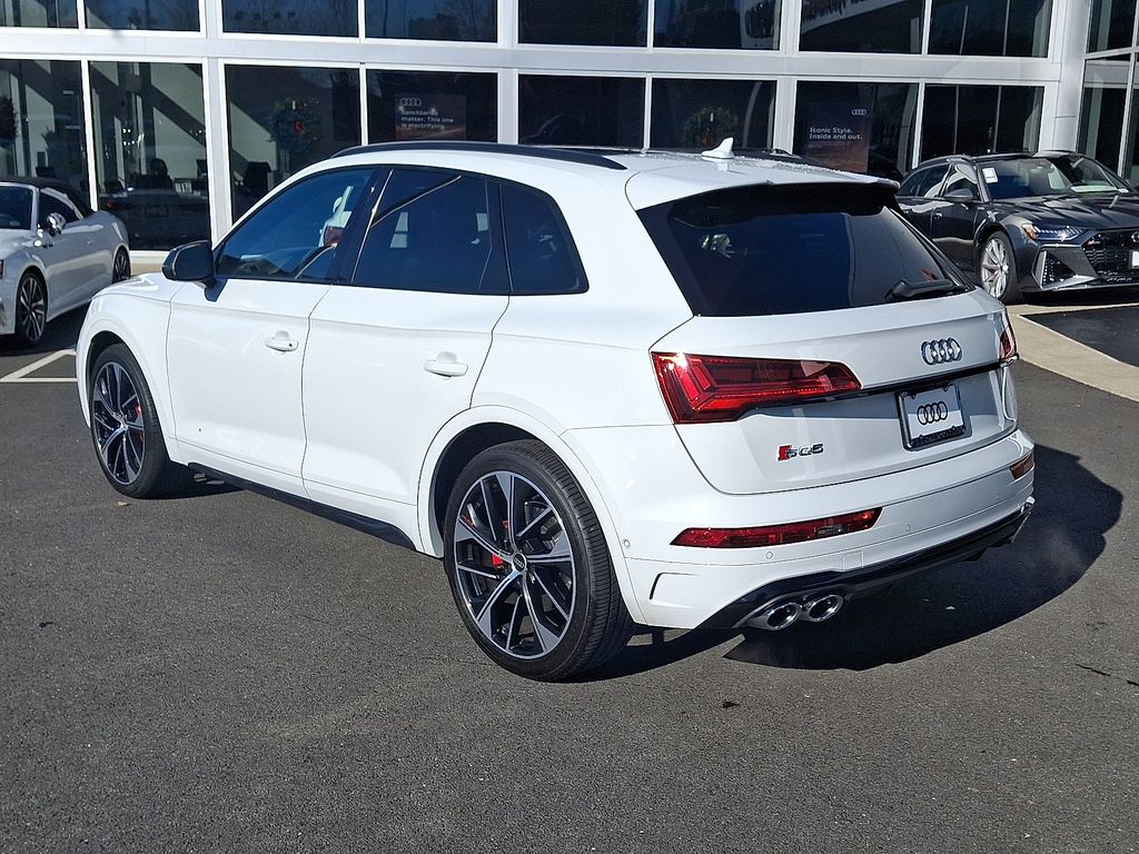 Thumbnail: 2021 Audi SQ5 - 6