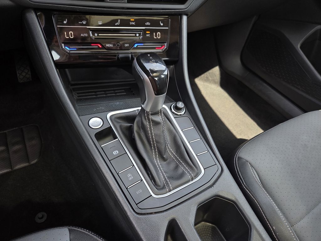 Used 2025 Volkswagen Jetta Sedan