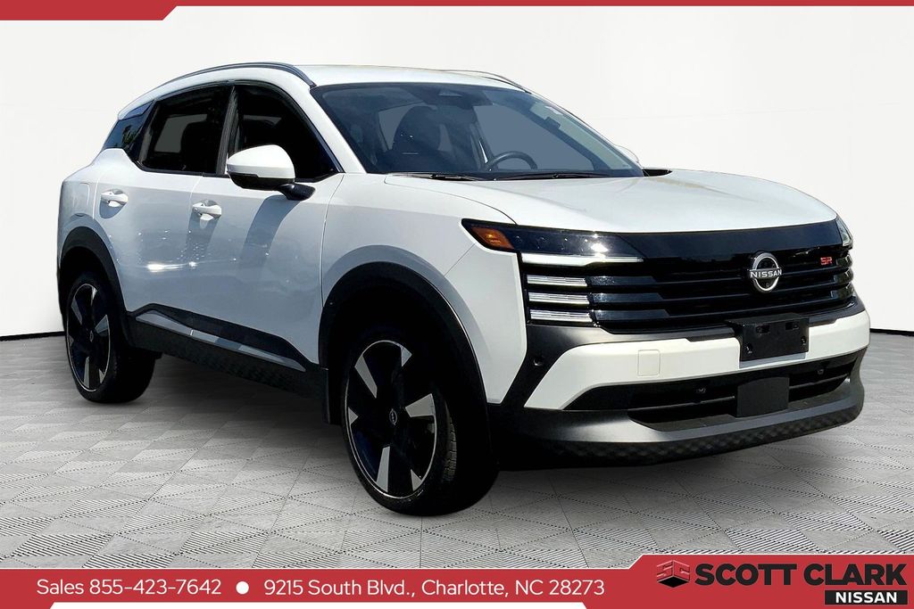 2025 Nissan Kicks SR