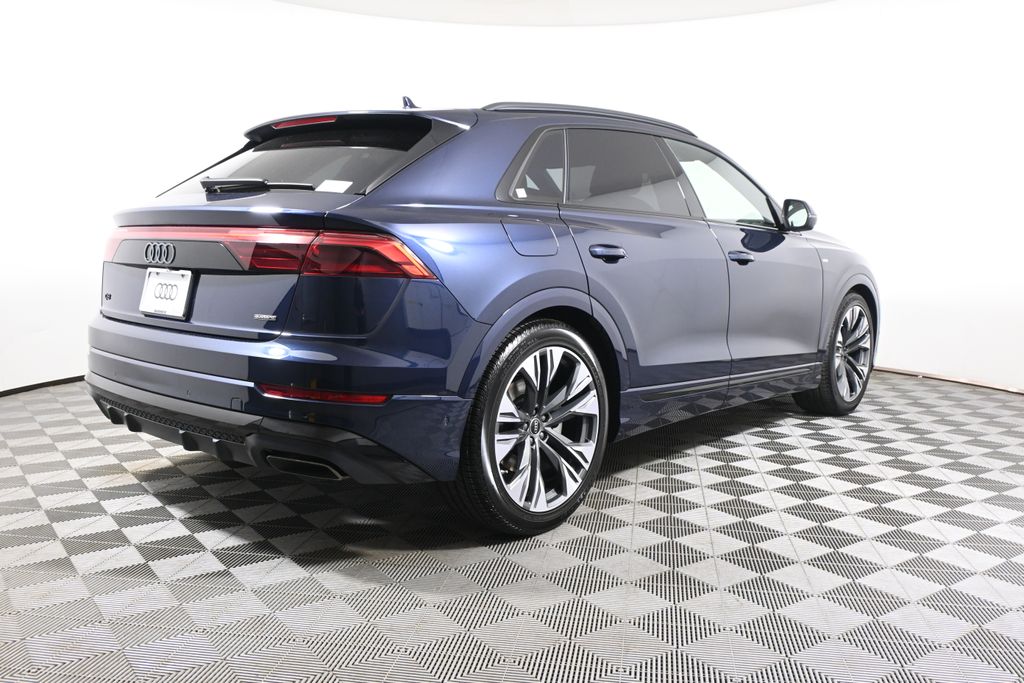 Thumbnail: 2026 Audi Q8 - 7