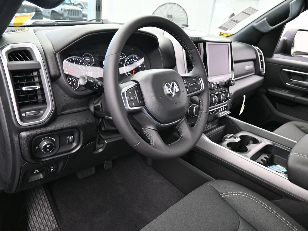 New 2026 Diamond Black Crystal Pearlcoat Ram Big Horn/Lone Star image 10