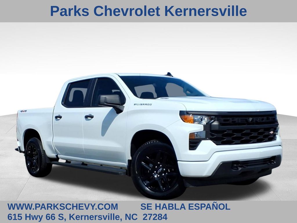 Summit White 2025 Chevrolet Silverado 1500 Pickup Truck Four-Wheel Drive 8-Speed Automatic