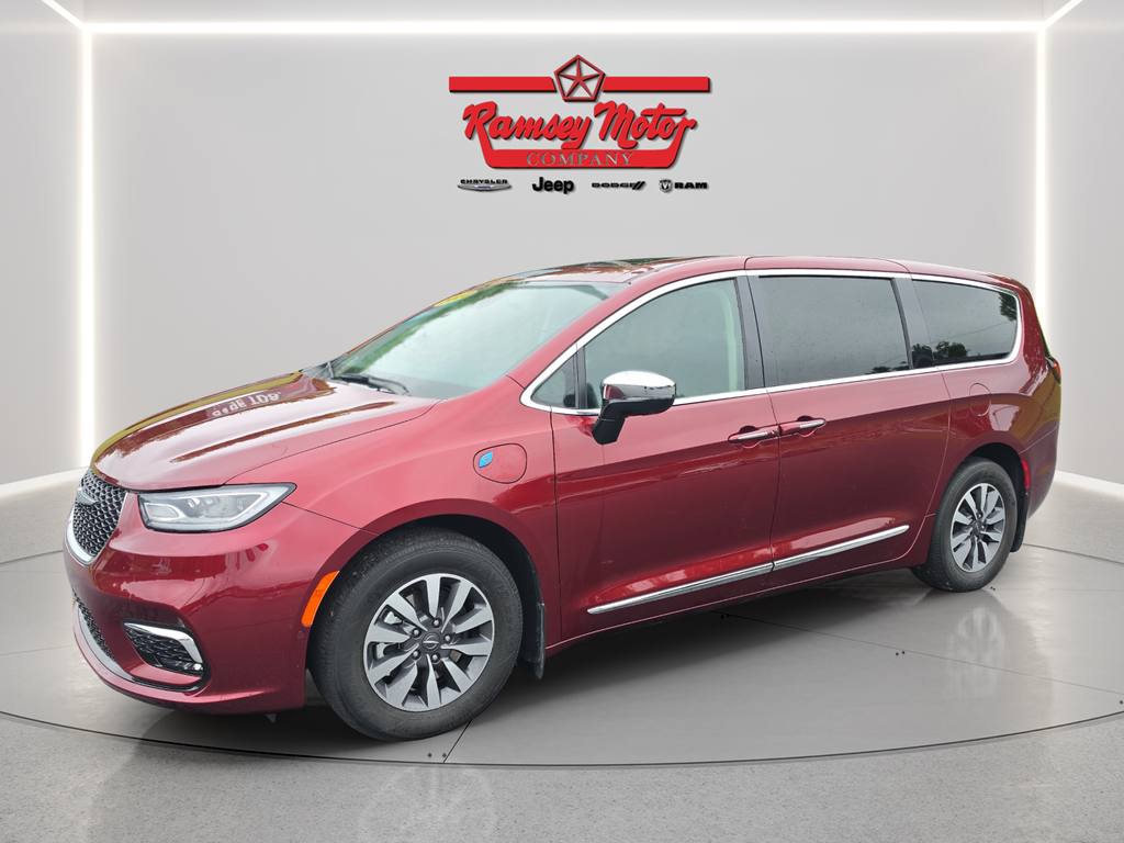 Velvet Red Pearlcoat 2023 Chrysler Pacifica Hybrid Limited FWD Minivan Front-Wheel Drive Continuously Variable Transmission