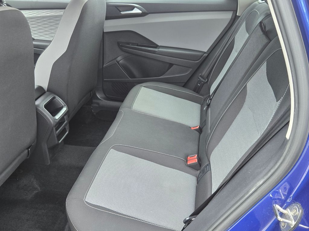 2022 Volkswagen Taos - $13,000