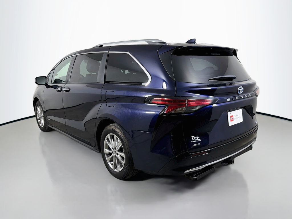 Used 2021 Toyota Sienna Van