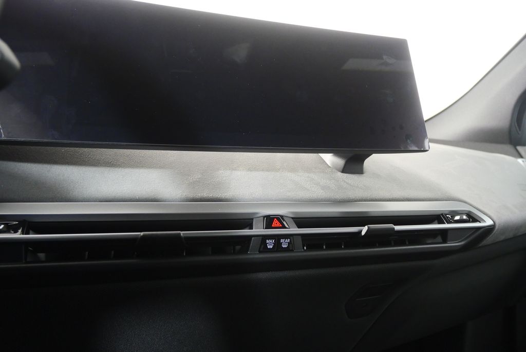 Thumbnail: 2026 BMW iX - 20