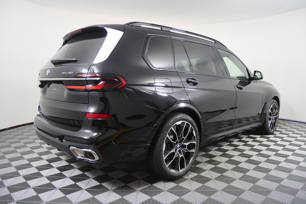 Thumbnail: 2026 BMW X7 - 3