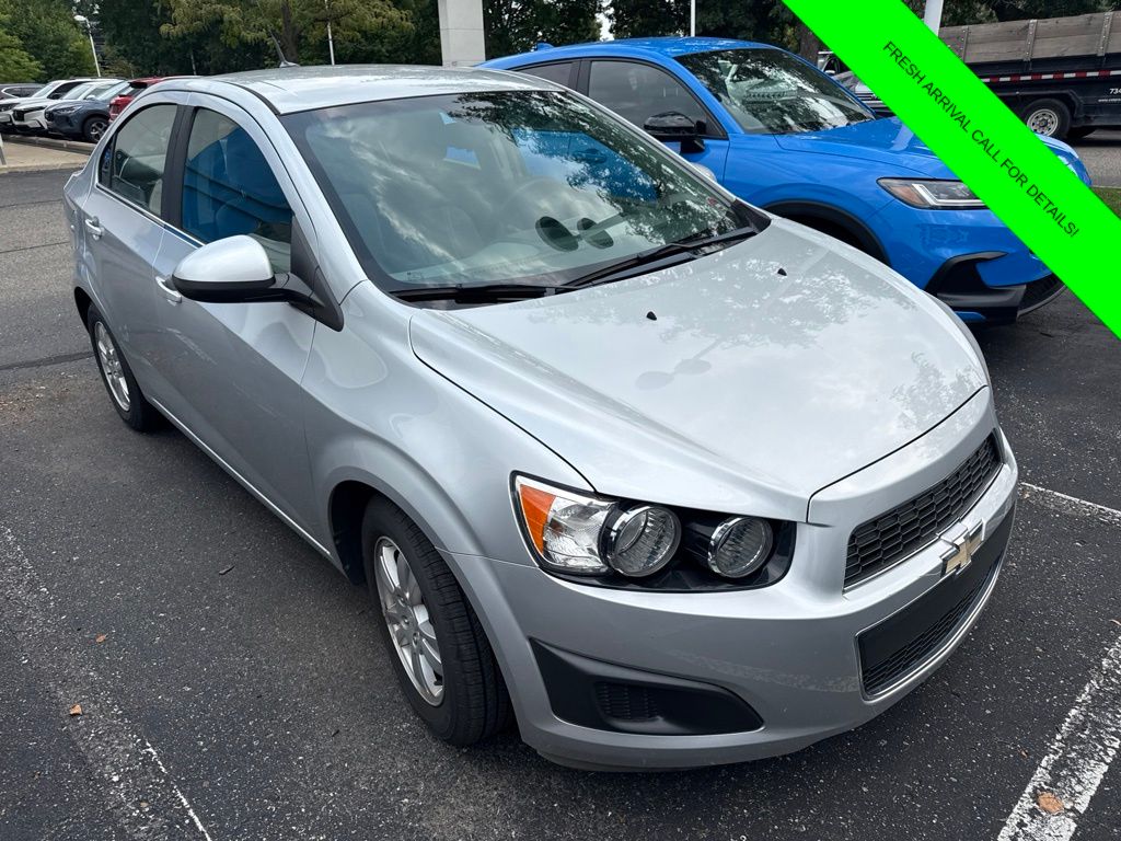 Used 2013 Silver Chevrolet LT image 4