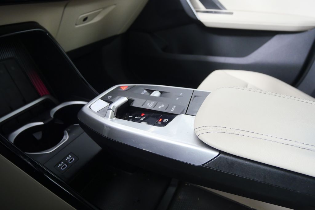 Thumbnail: 2023 BMW X1 - 23