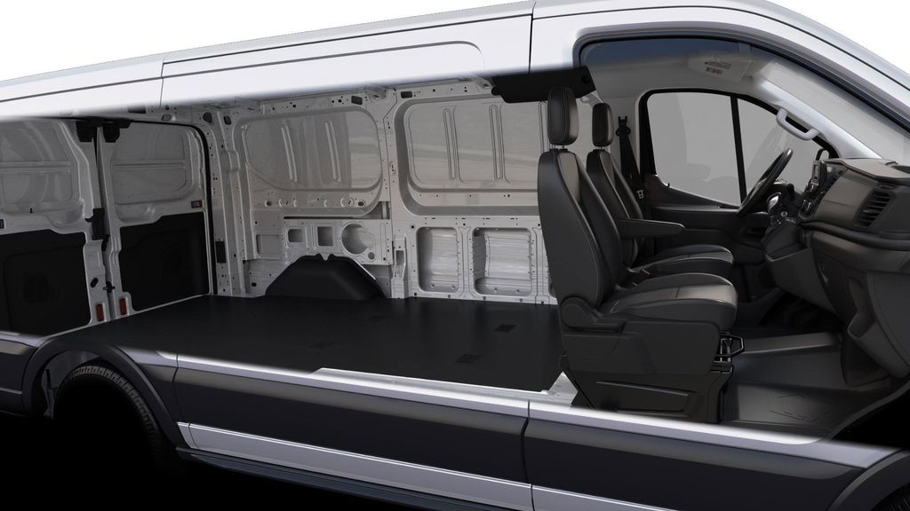 Transit Van 250 Low Roof w/130-inch WB