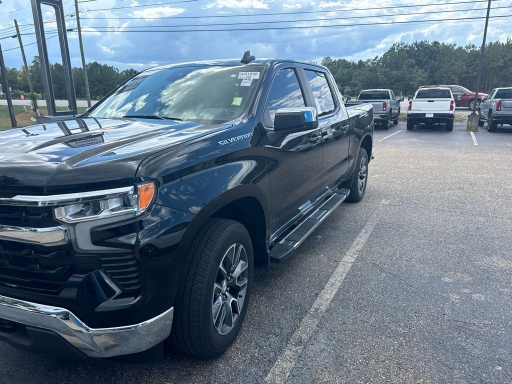 2024 Chevrolet Silverado 1500 LT Crew Cab RWD
