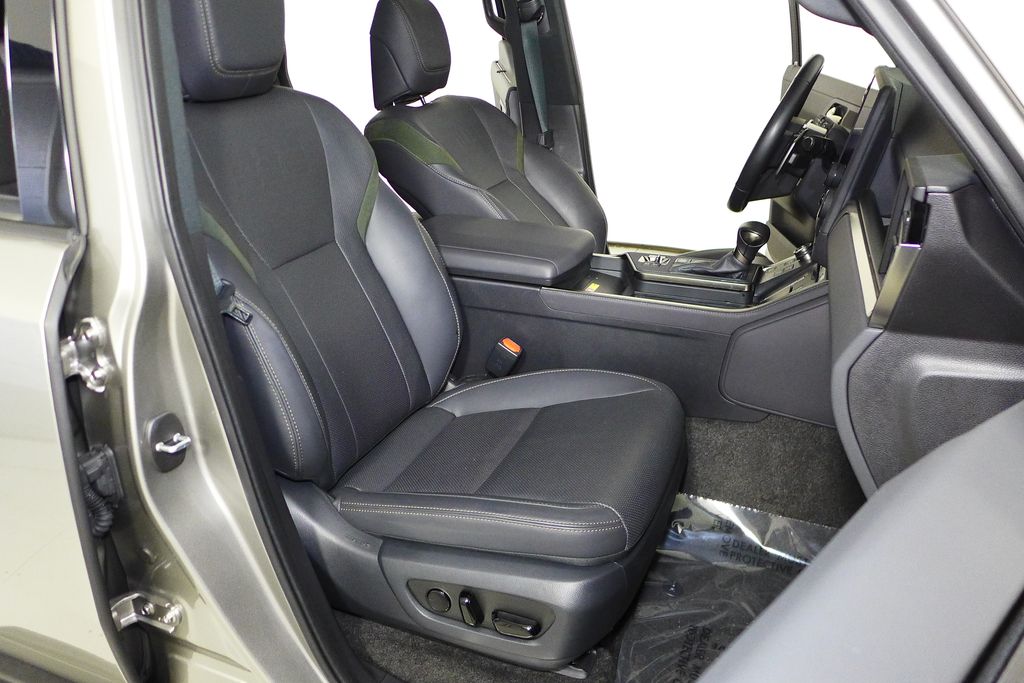 Thumbnail: 2024 Lexus GX - 19