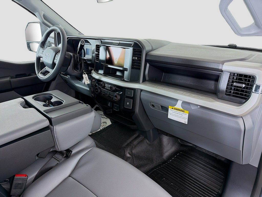 New 2026 White Ford XL image 18
