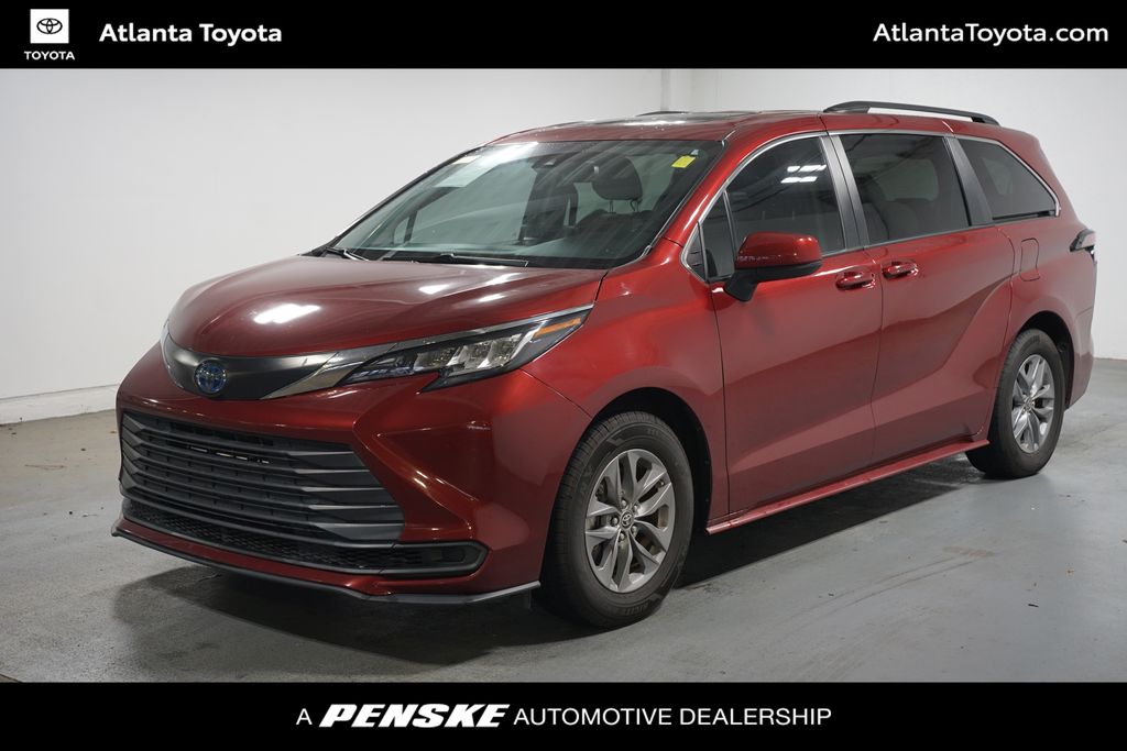 Thumbnail: 2022 Toyota Sienna - 1
