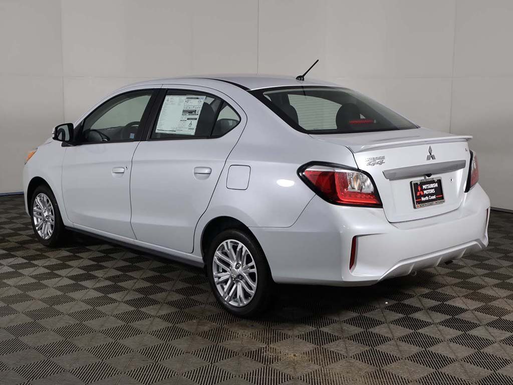 Used 2024 White Mitsubishi SE image 7
