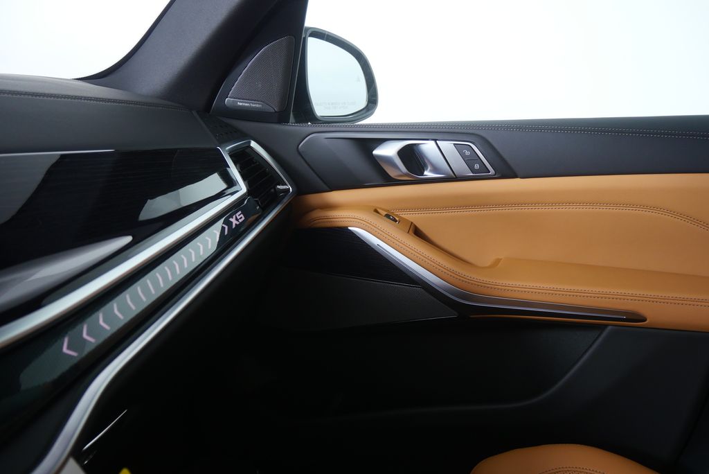 Thumbnail: 2026 BMW X5 - 22
