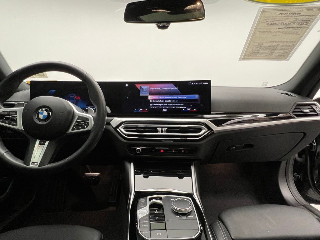 Thumbnail: 2024 BMW 2 Series - 10