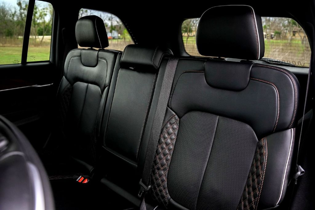 Used Car 2022 Jeep Grand Cherokee  Summit For Sale Under $50,000 In Taylor, Texas