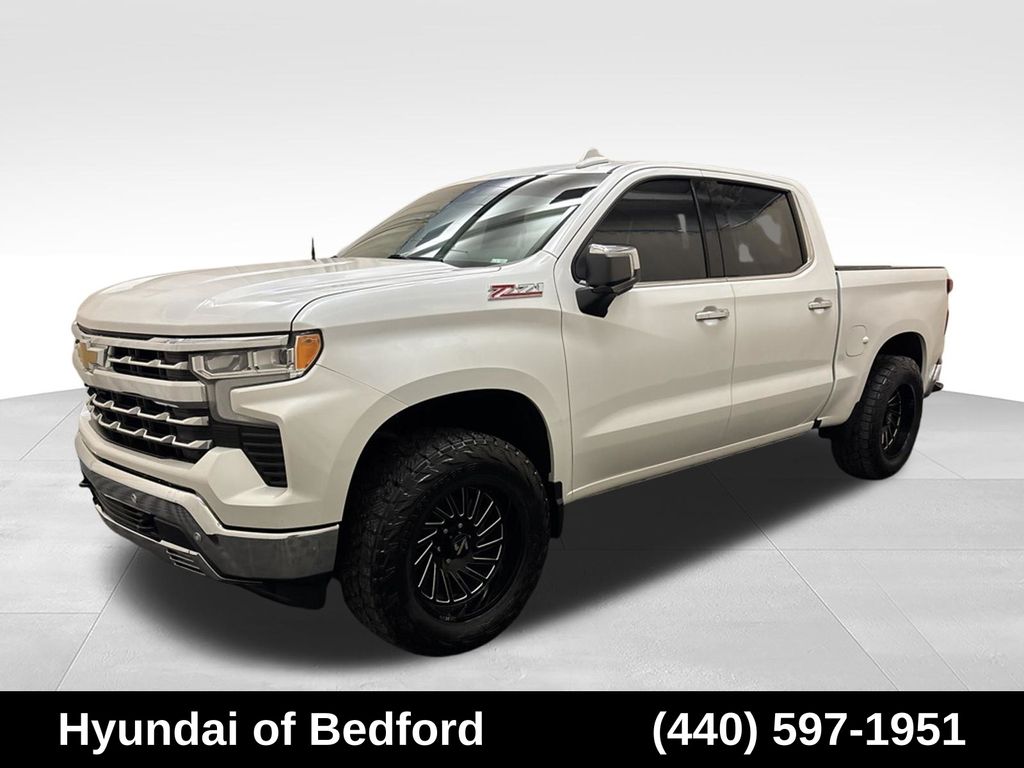 White (Iridescent Pearl Tricoat) 2023 Chevrolet Silverado 1500 Pickup Truck Four-Wheel Drive Automatic