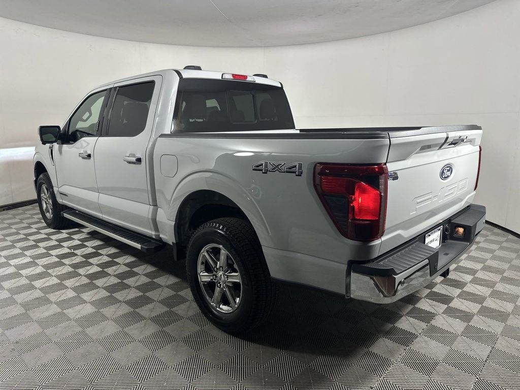 2024 Ford F-150 XLT 4