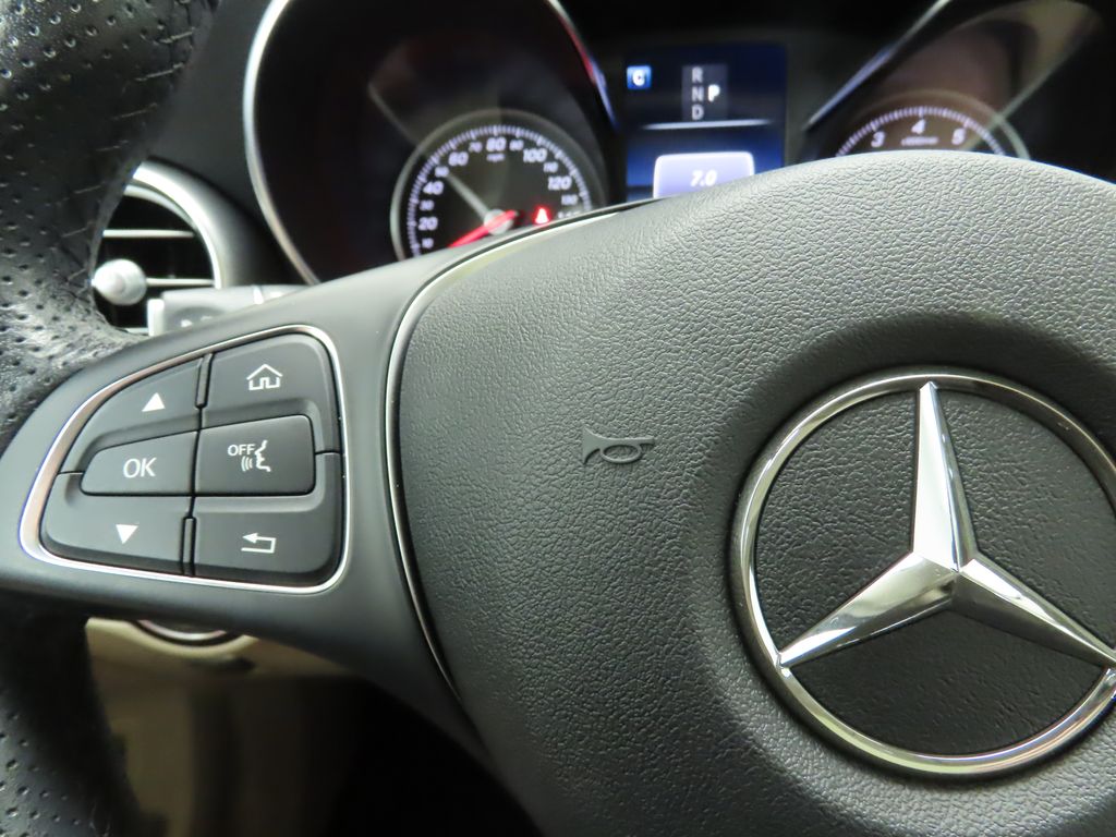 Thumbnail: 2019 Mercedes-Benz GLC - 11