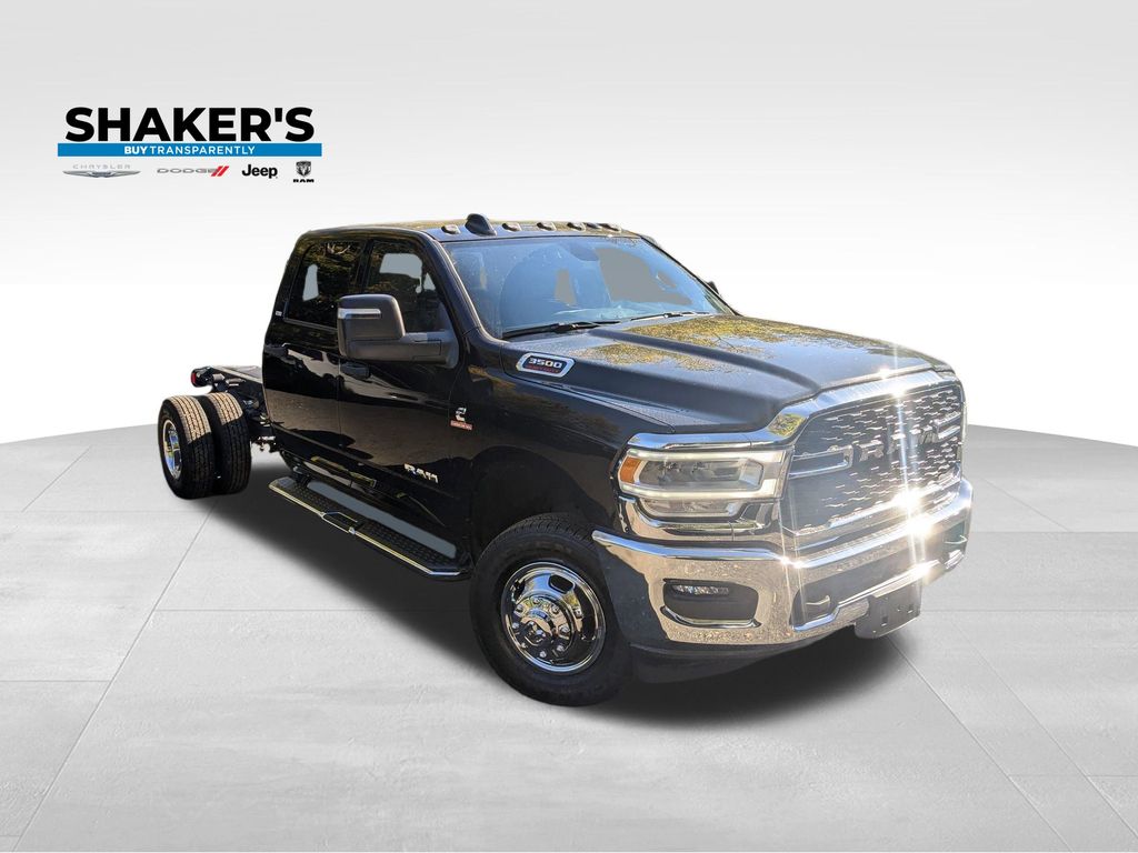 2023 Ram 3500 SLT 