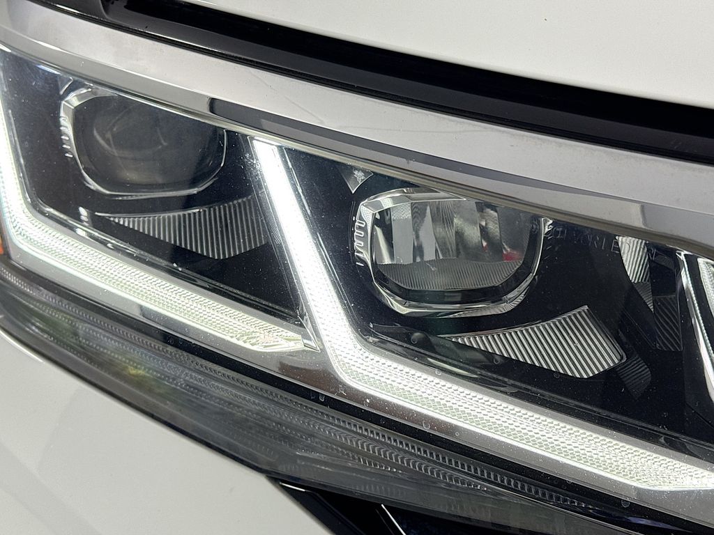 Used Car 2021 Volkswagen Atlas  Sel Premium For Sale Under $30,000 In Austin, Texas