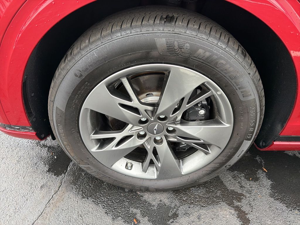 Thumbnail: 2025 Genesis GV70 - 10