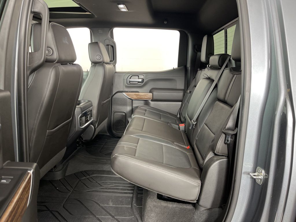 2019 Chevrolet Silverado 1500 High Country 23