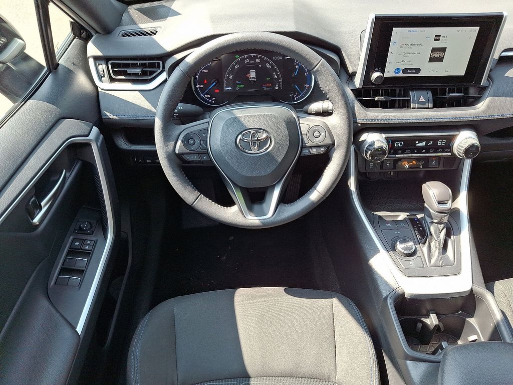 2023 Toyota RAV4 SE 11