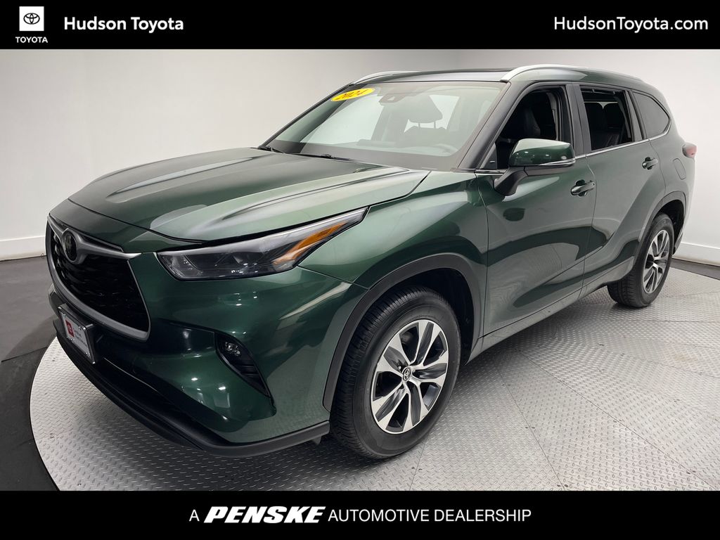 2024 Toyota Highlander XLE -
                Jersey City, NJ
