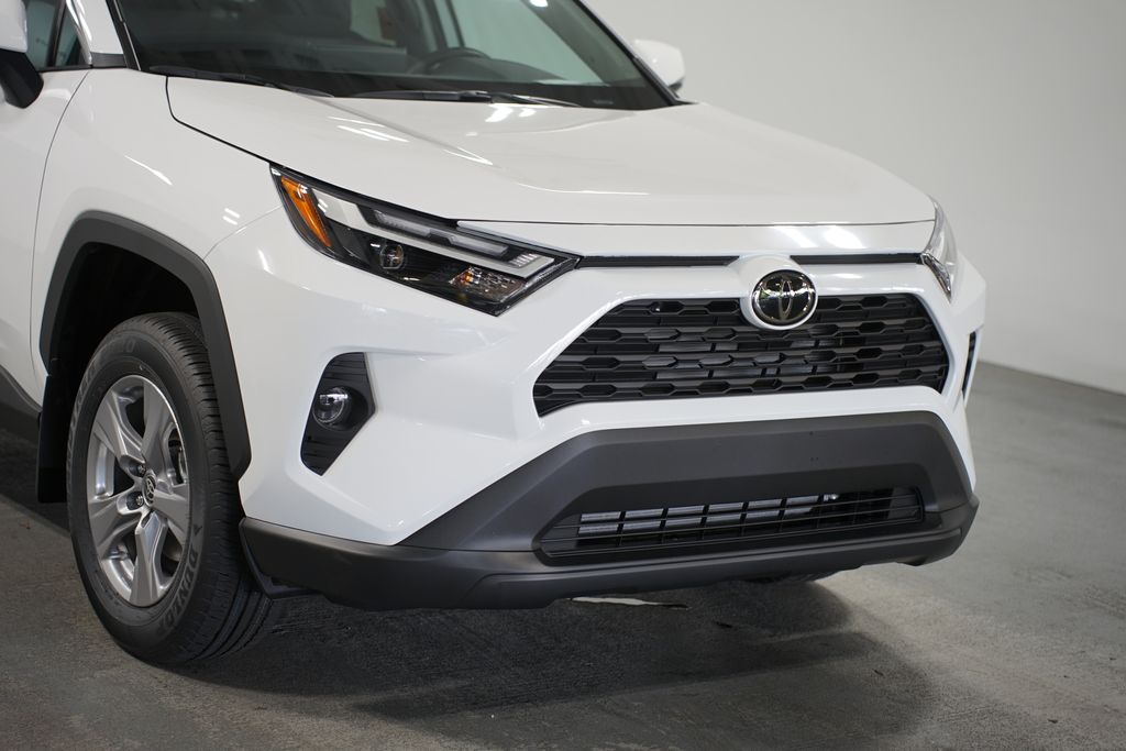 2025 Toyota RAV4 XLE 4