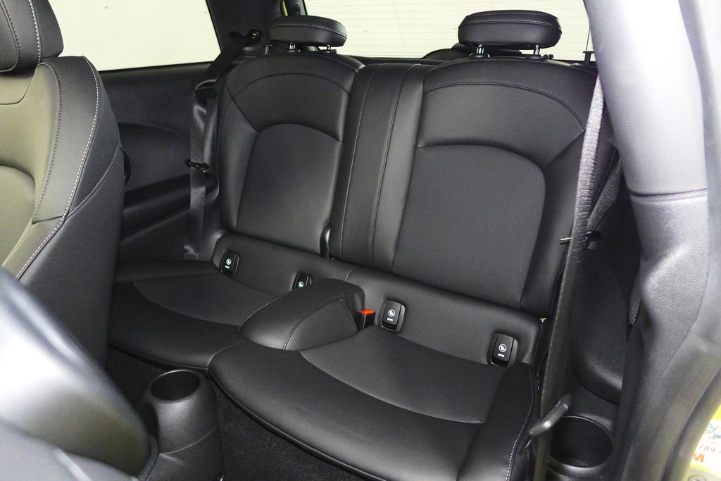 Thumbnail: 2023 MINI Cooper - 22