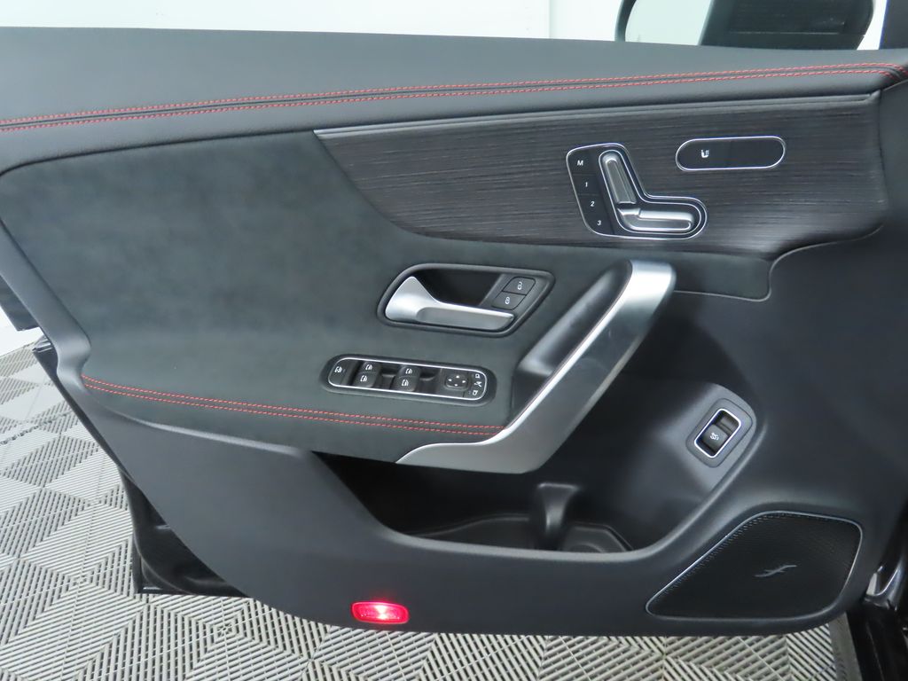 Thumbnail: 2025 Mercedes-Benz CLA - 25