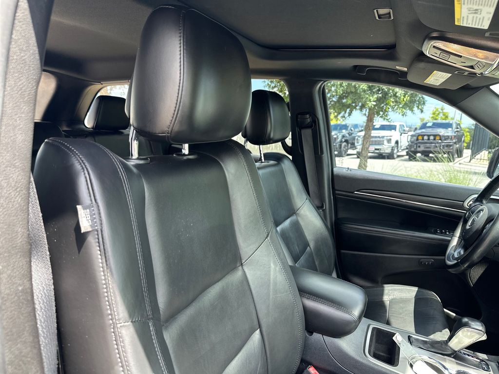 Used Car 2020 Jeep Grand Cherokee  Limited For Sale Under $25,000 In Austin, Texas