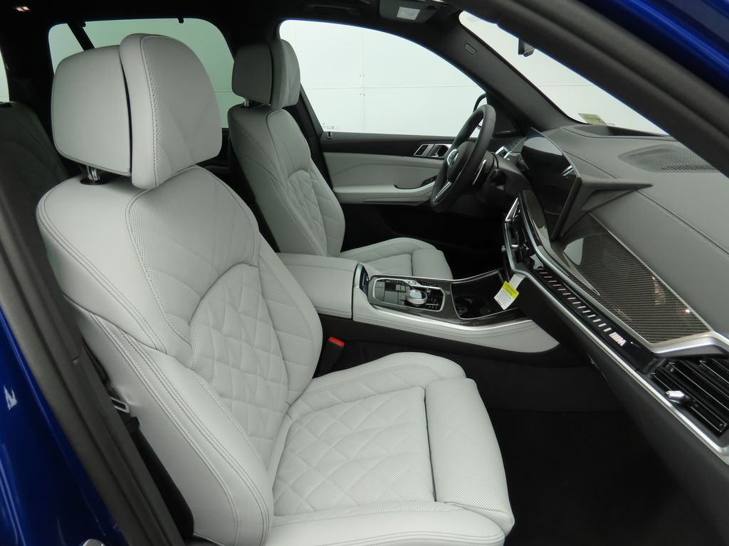 2025 BMW X5 M60i 19