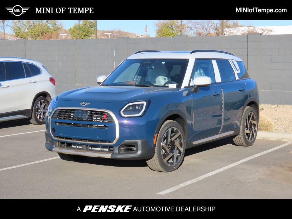 2025 MINI Cooper Countryman Base Hero Image