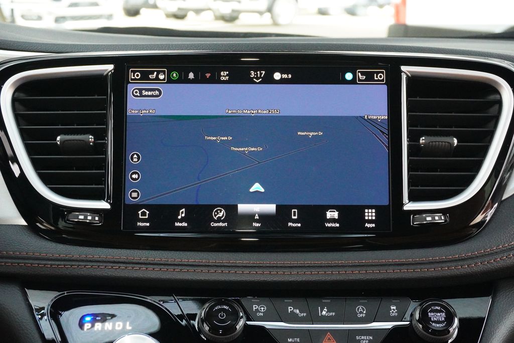 Used Car 2024 Chrysler Pacifica  Pinnacle For Sale Under $50,000 In Weatherford, Texas