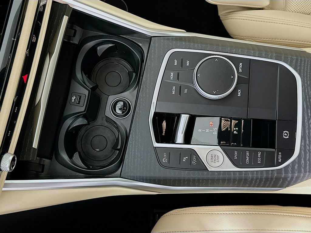 Thumbnail: 2025 BMW 3 Series - 17