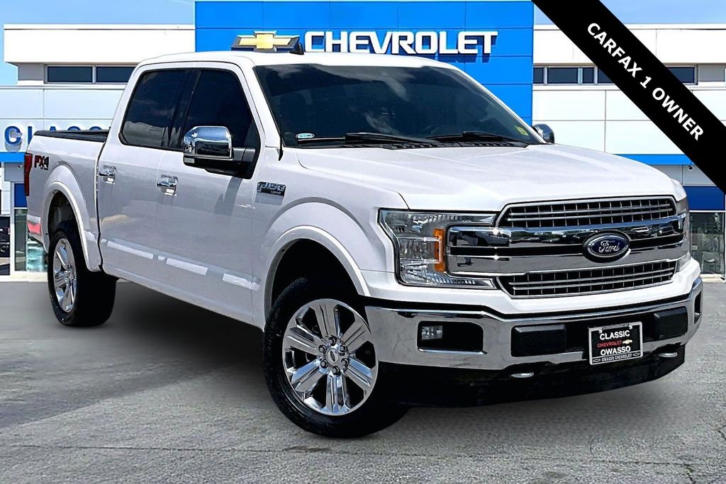 White Platinum Clearcoat Metallic 2019 Ford F-150 Lariat SuperCrew 4WD Pickup Truck Four-Wheel Drive Automatic