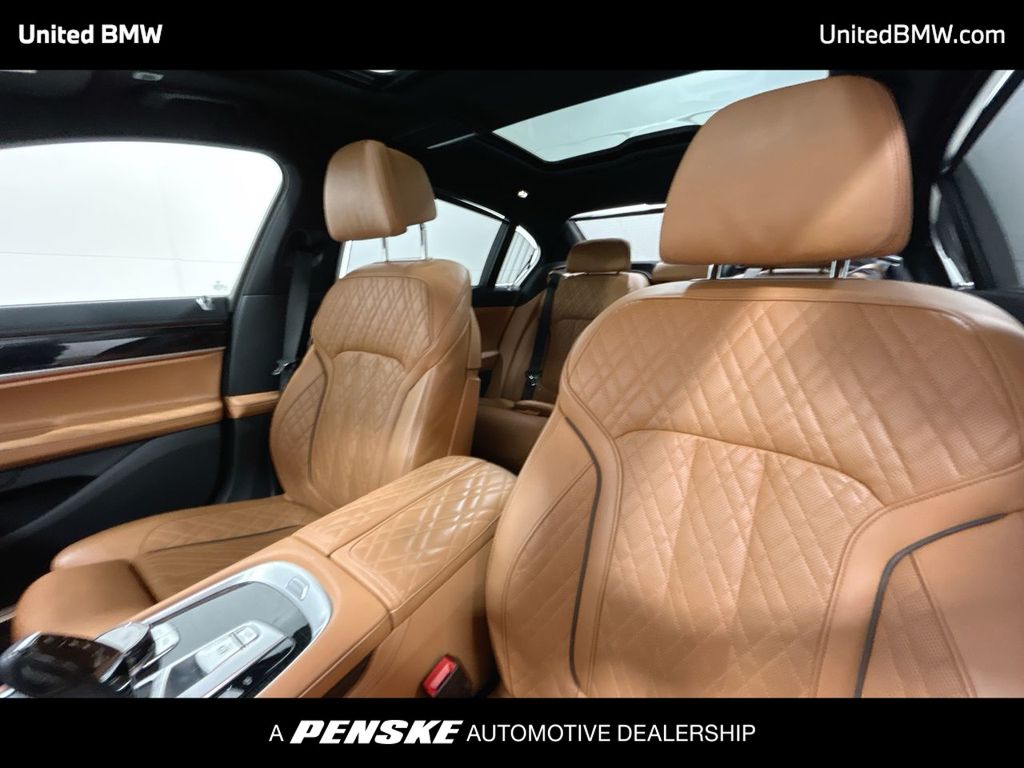Thumbnail: 2022 BMW 7 Series - 13
