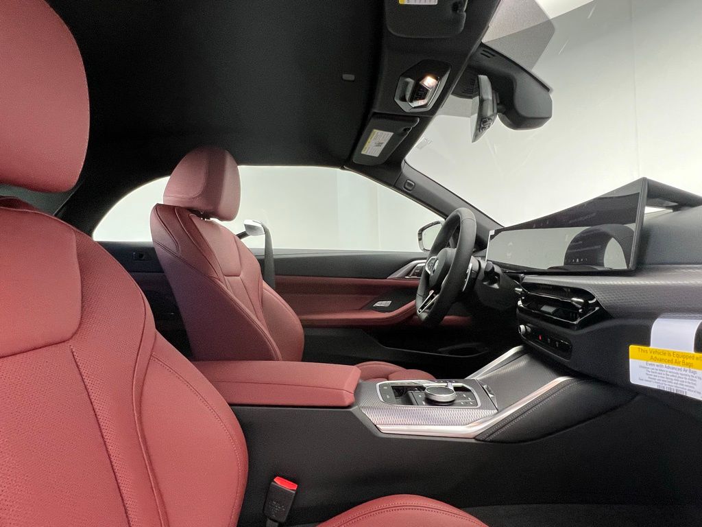 Thumbnail: 2026 BMW 4 Series - 10