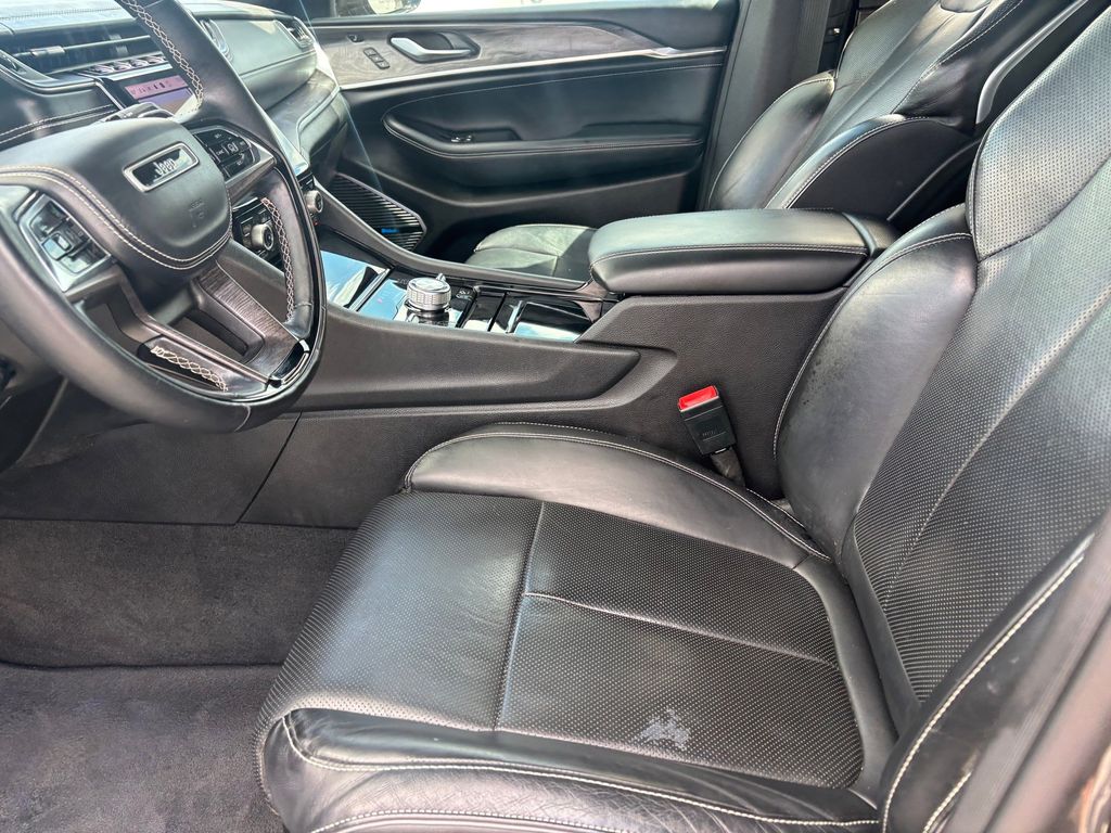 Used Car 2022 Jeep Grand Cherokee L  Overland For Sale Under $35,000 In Austin, Texas