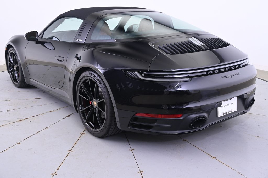 Thumbnail: 2024 Porsche 911 - 13