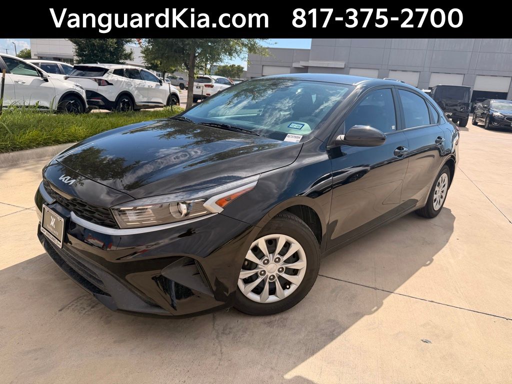 2024 Kia Forte LX FWD