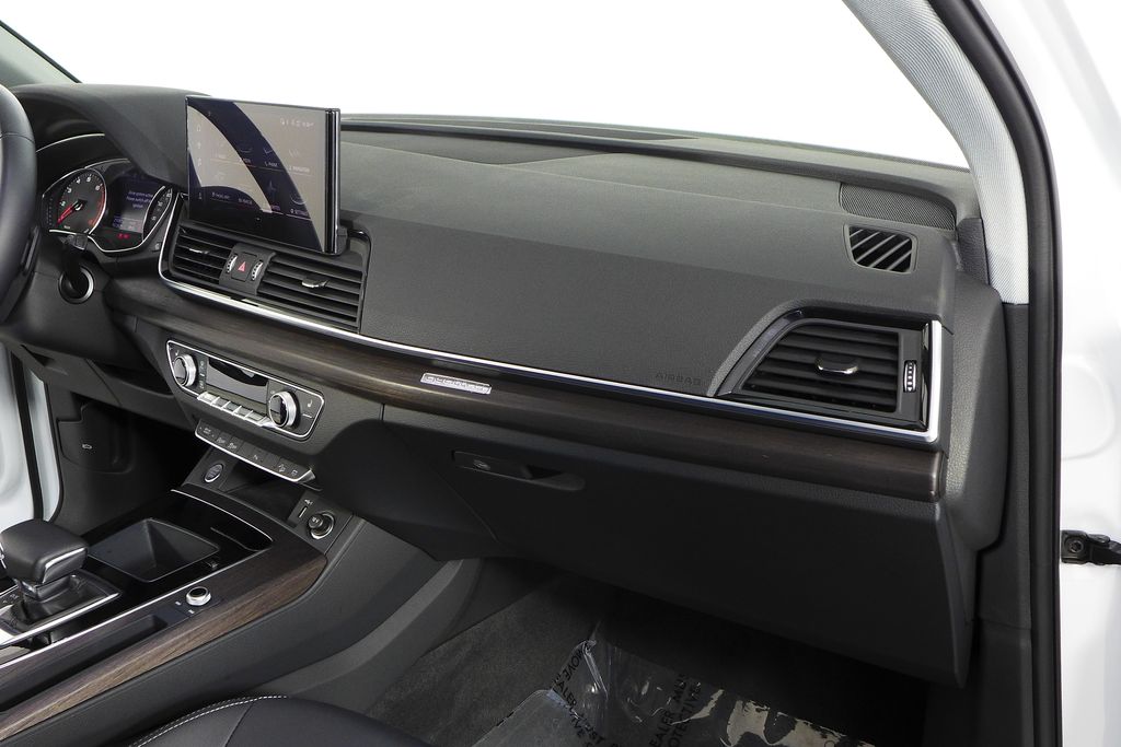 Thumbnail: 2023 Audi Q5 - 14