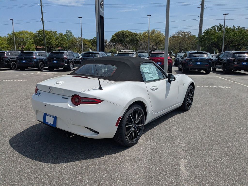 2026 Mazda MX-5 Miata Grand Touring