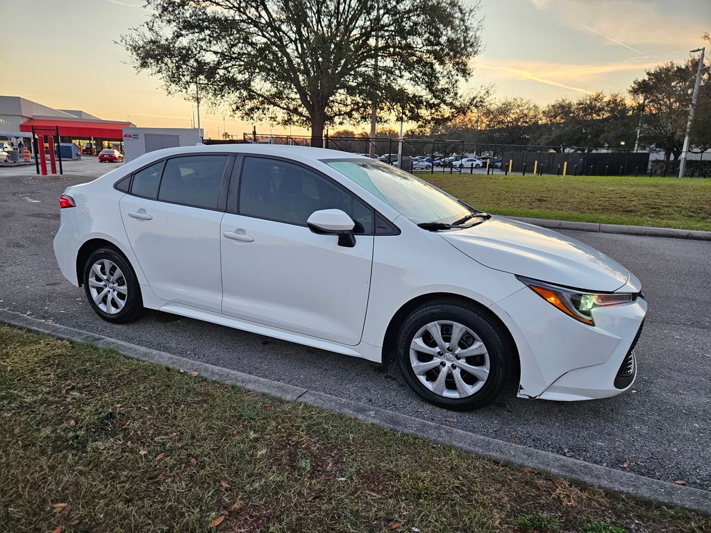 2022 Toyota Corolla LE 7